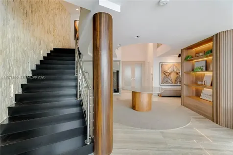 18201 E Collins Avenue Sunny Isles Beach FL 33160