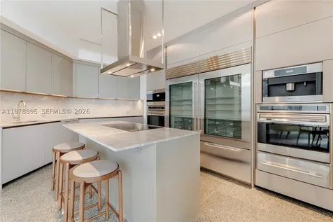 18201 E Collins Avenue Sunny Isles Beach FL 33160