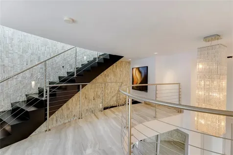 18201 E Collins Avenue Sunny Isles Beach FL 33160