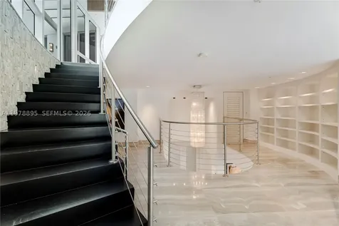 18201 E Collins Avenue Sunny Isles Beach FL 33160