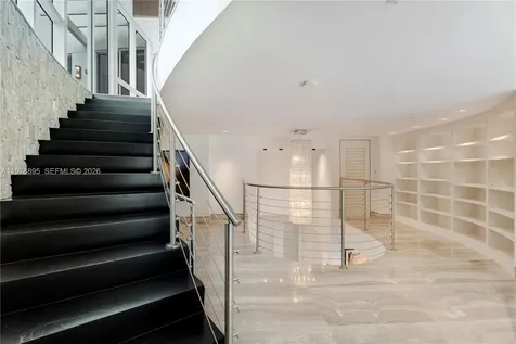 18201 E Collins Avenue Sunny Isles Beach FL 33160