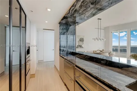 18201 E Collins Avenue Sunny Isles Beach FL 33160