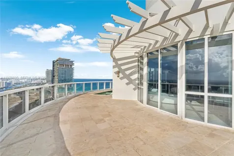 18201 E Collins Avenue Sunny Isles Beach FL 33160