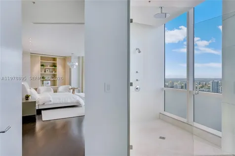 18201 E Collins Avenue Sunny Isles Beach FL 33160