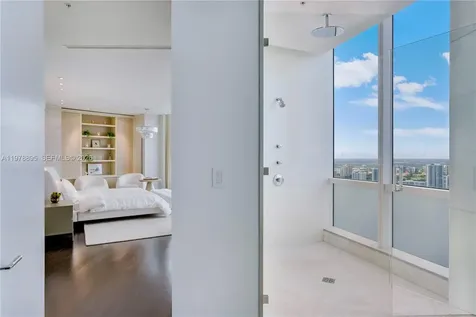 18201 E Collins Avenue Sunny Isles Beach FL 33160