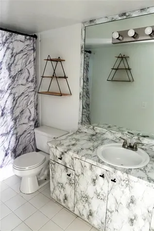 1725 W 60th Street Hialeah FL 33012