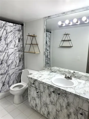 1725 W 60th Street Hialeah FL 33012