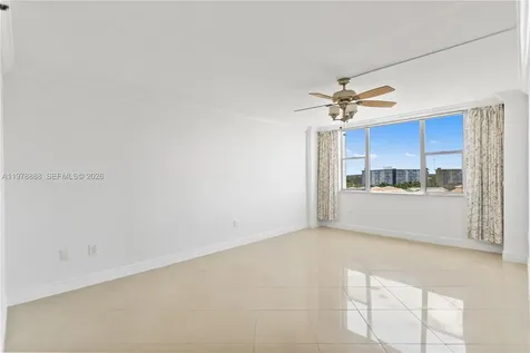 3850 Washington Street Hollywood FL 33021