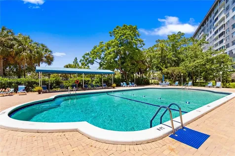 3850 Washington Street Hollywood FL 33021