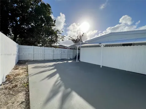 10090 W Fern Street Miami FL 33157