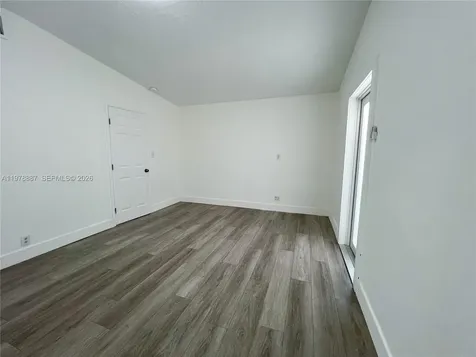 10090 W Fern Street Miami FL 33157