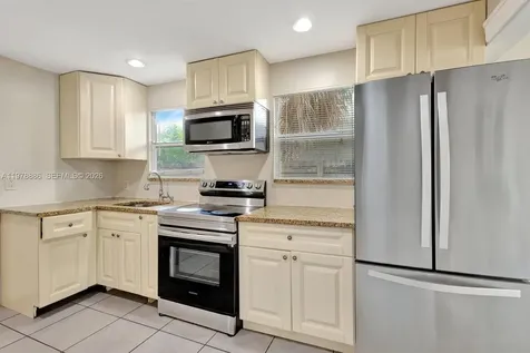 630 33rd Street West Palm Beach FL 33407