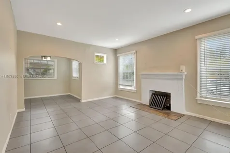 630 33rd Street West Palm Beach FL 33407
