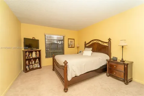 5900 SW 127th Avenue Miami FL 33183