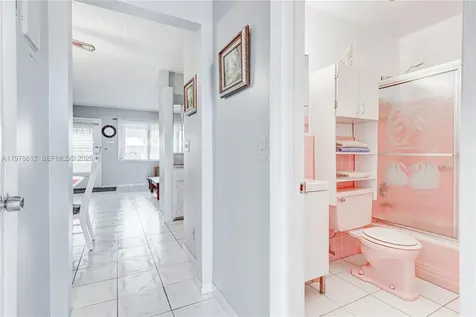 800 SW 10th Terrace Hallandale Beach FL 33009