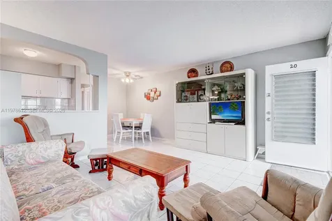 800 SW 10th Terrace Hallandale Beach FL 33009
