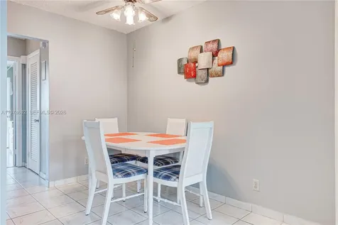 800 SW 10th Terrace Hallandale Beach FL 33009