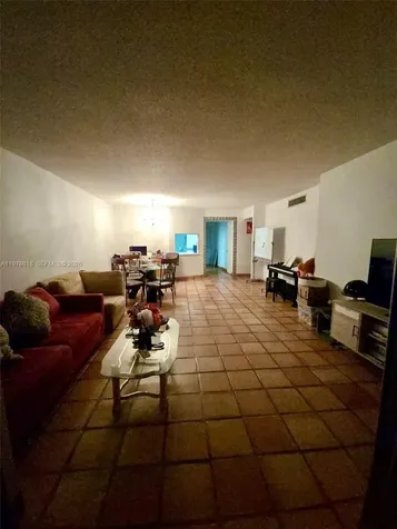 1750 NE 191st Street Miami FL 33179