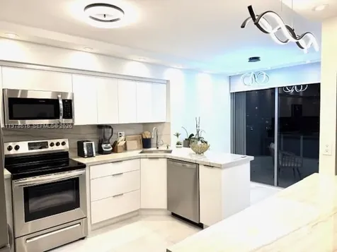 3530 Mystic Pointe Drive Aventura FL 33180