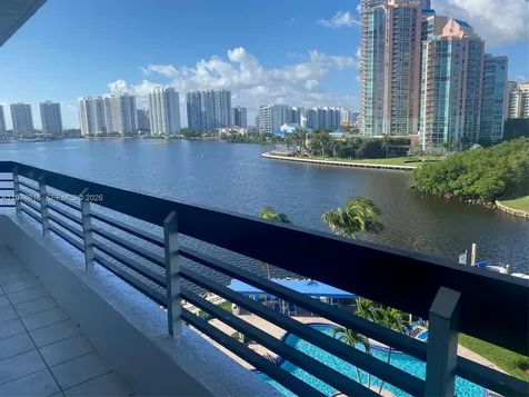 3530 Mystic Pointe Drive Aventura FL 33180