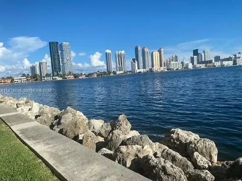 3530 Mystic Pointe Drive Aventura FL 33180