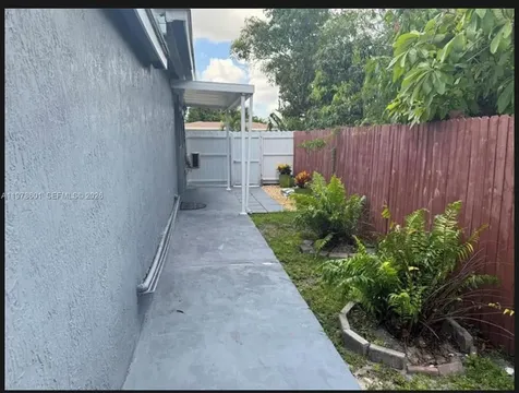 6471 SW 27th Street Miramar FL 33023
