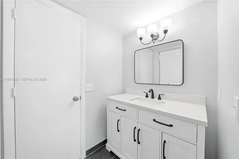 860 SE 6th Avenue Deerfield Beach FL 33441