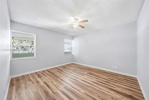 860 SE 6th Avenue Deerfield Beach FL 33441
