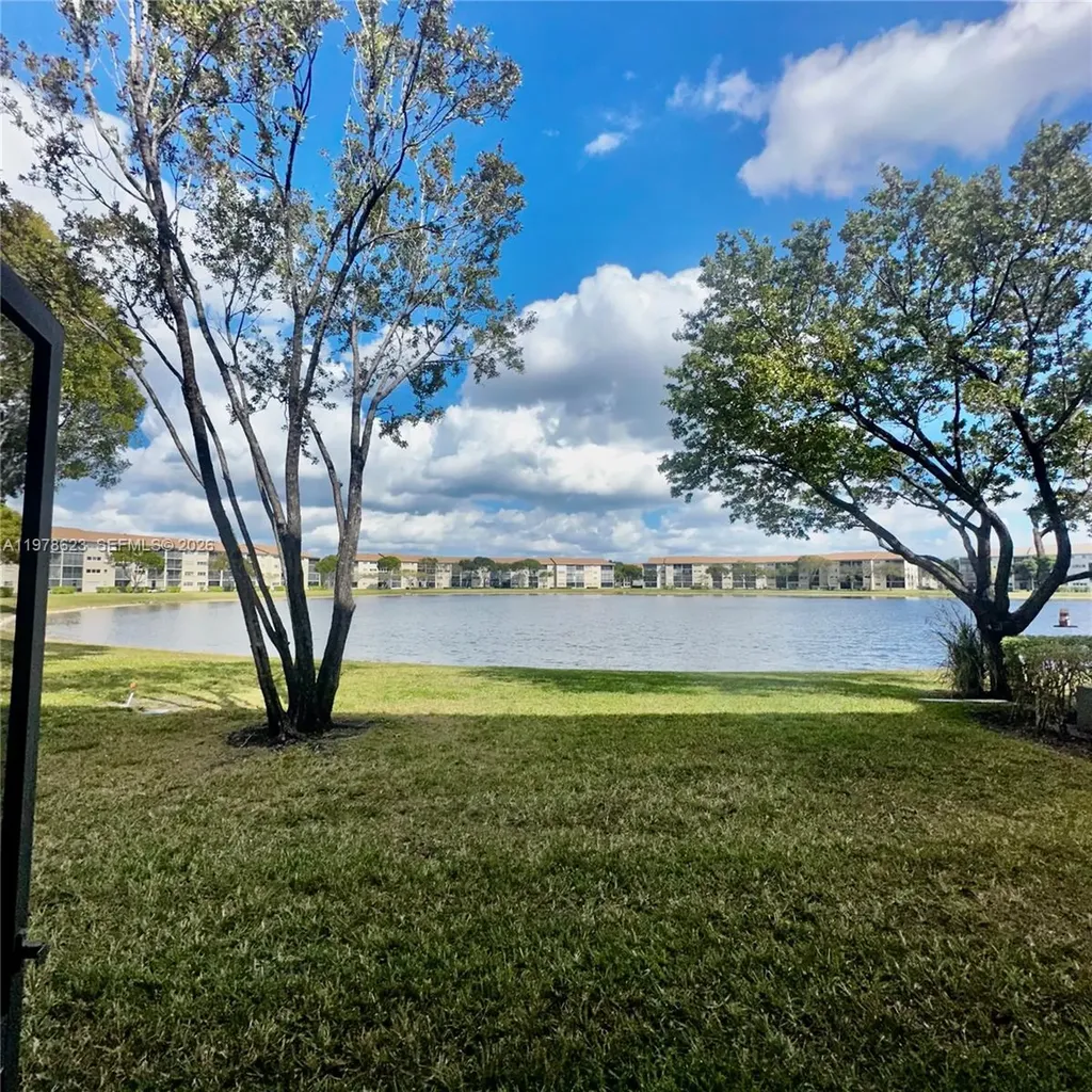 601 SW 141st Avenue Pembroke Pines FL 33027