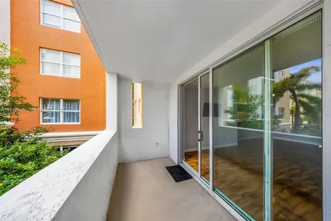 17125 N Bay Road Sunny Isles Beach FL 33160