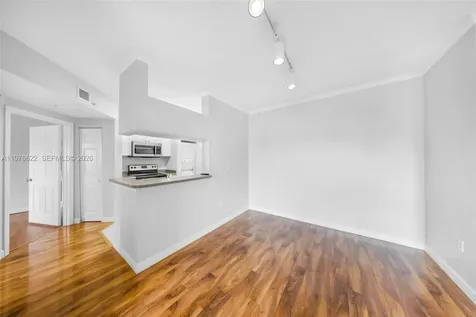 17125 N Bay Road Sunny Isles Beach FL 33160