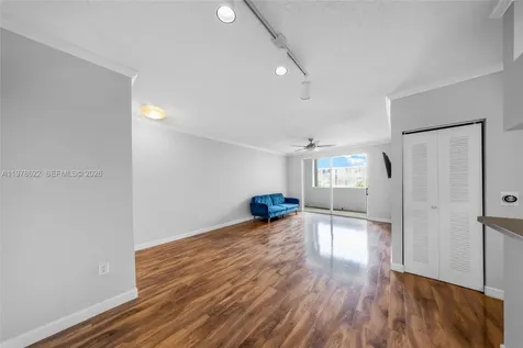 17125 N Bay Road Sunny Isles Beach FL 33160