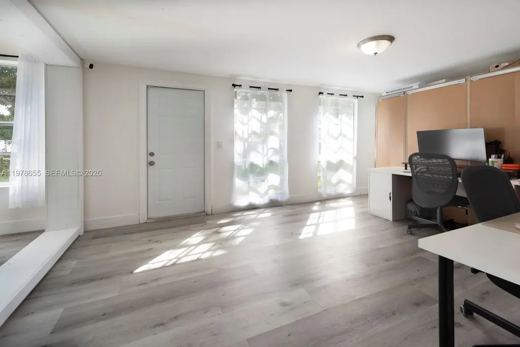 350 SW 30th Terrace Fort Lauderdale FL 33312