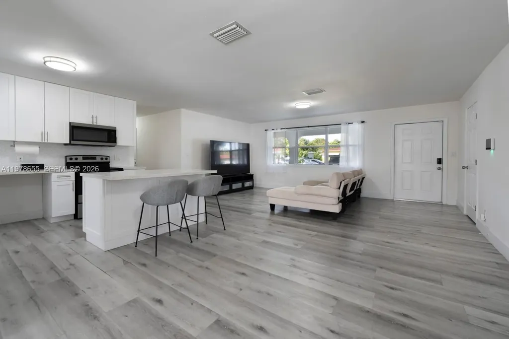 350 SW 30th Terrace Fort Lauderdale FL 33312