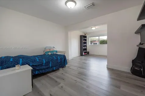 350 SW 30th Terrace Fort Lauderdale FL 33312