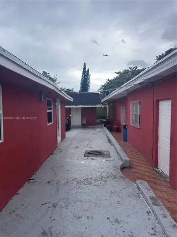 324 NW 47th Street Miami FL 33127