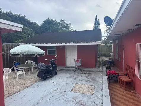 324 NW 47th Street Miami FL 33127