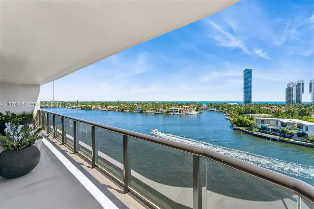 19667 Turnberry Way Aventura FL 33180