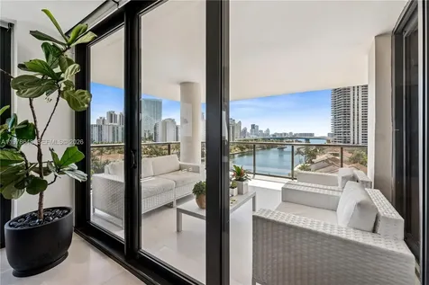 19667 Turnberry Way Aventura FL 33180