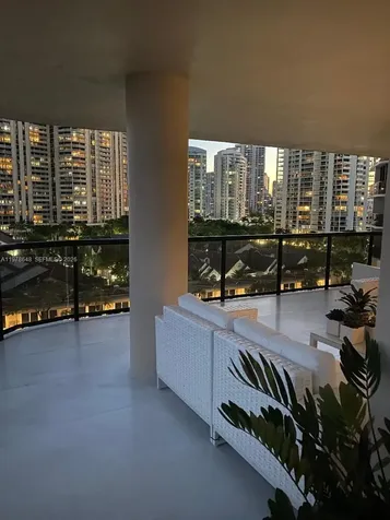 19667 Turnberry Way Aventura FL 33180