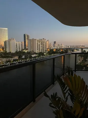 19667 Turnberry Way Aventura FL 33180