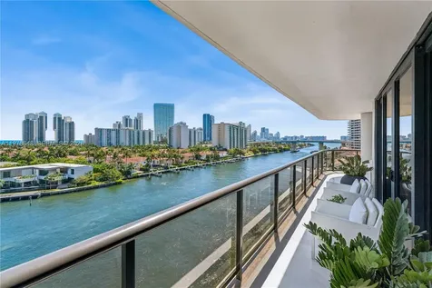 19667 Turnberry Way Aventura FL 33180