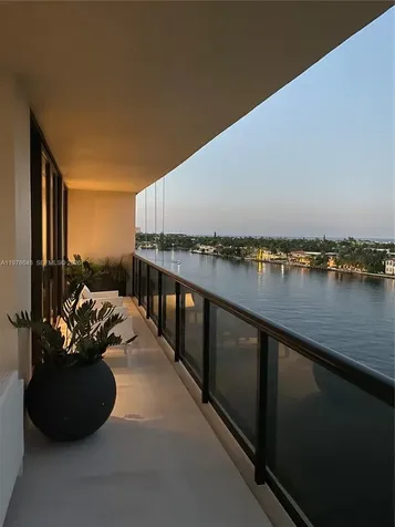 19667 Turnberry Way Aventura FL 33180