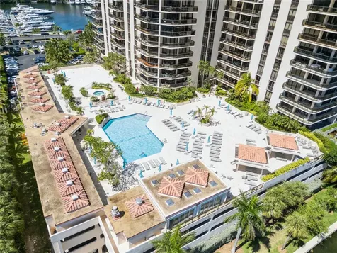 19667 Turnberry Way Aventura FL 33180