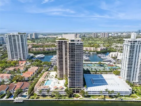 19667 Turnberry Way Aventura FL 33180