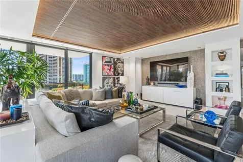 19667 Turnberry Way Aventura FL 33180
