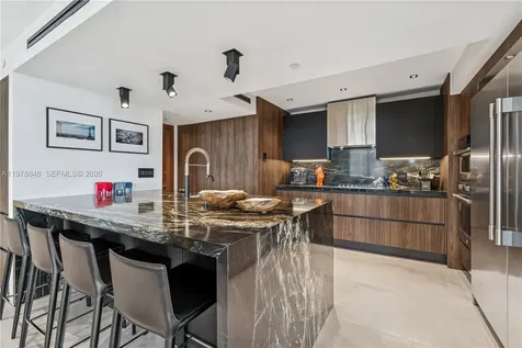 19667 Turnberry Way Aventura FL 33180