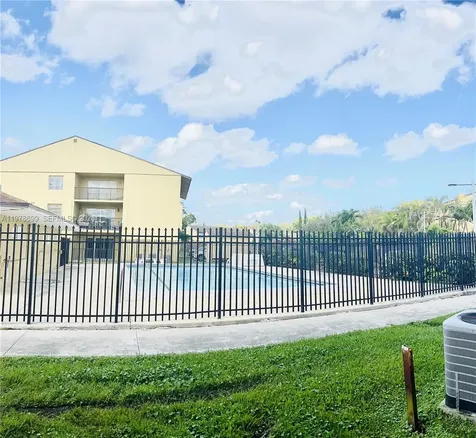 15470 SW 82nd Lane Miami FL 33193
