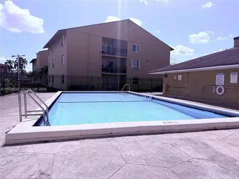 15470 SW 82nd Lane Miami FL 33193