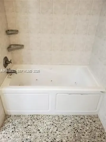 20860 San Simeon Way Miami FL 33179